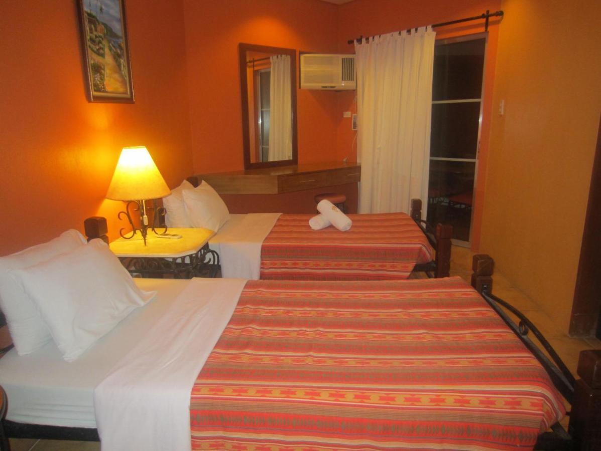 Palmas Del Mar Hotel Bacolod Exterior photo
