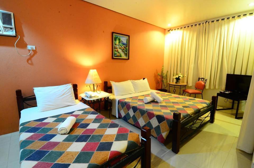 Palmas Del Mar Hotel Bacolod Exterior photo