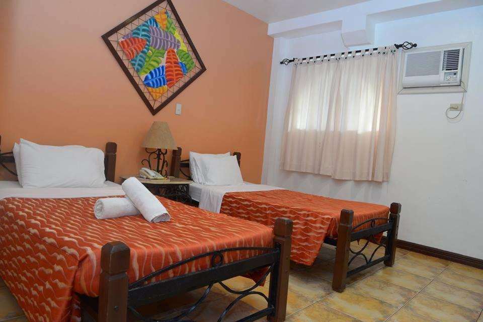 Palmas Del Mar Hotel Bacolod Exterior photo