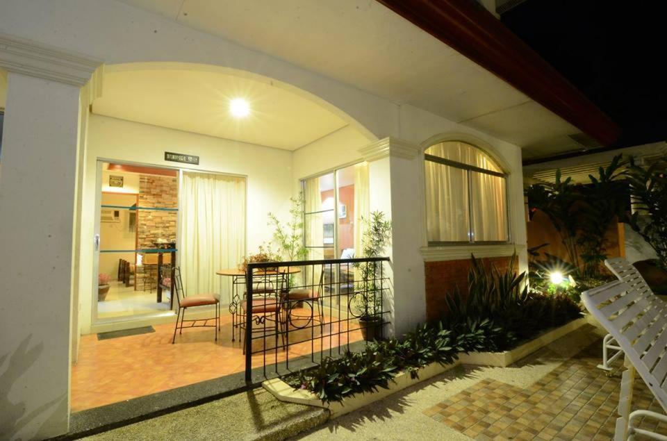 Palmas Del Mar Hotel Bacolod Exterior photo