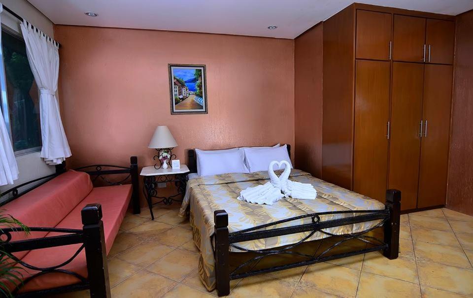 Palmas Del Mar Hotel Bacolod Exterior photo