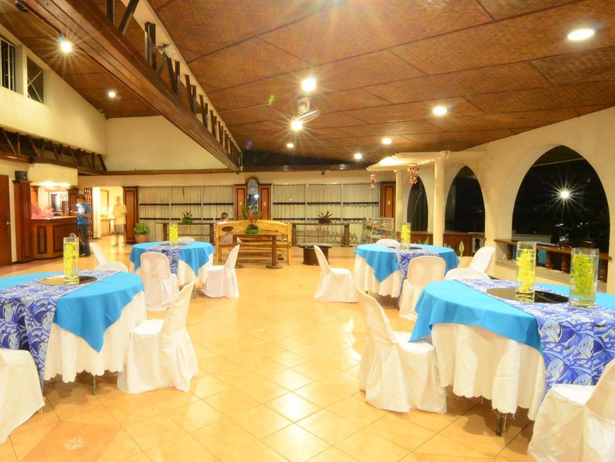 Palmas Del Mar Hotel Bacolod Exterior photo