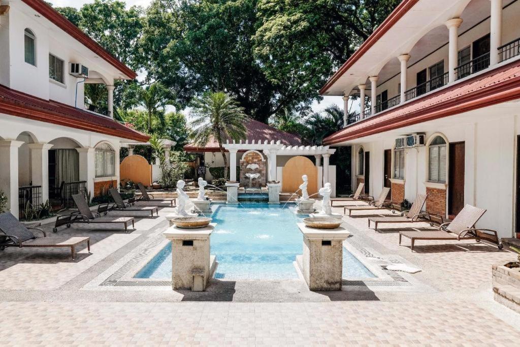 Palmas Del Mar Hotel Bacolod Exterior photo